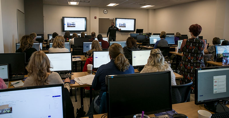 Faculty in an LCCC computer lab doing a training