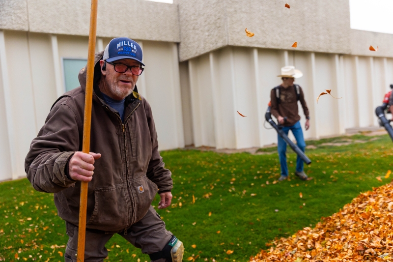 Pete Oswold of the LCCC grounds crew rakes leaves